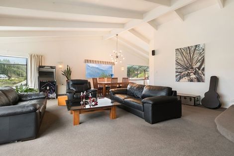 Photo of property in 20 Greenstone Place, Fernhill, Queenstown, 9300