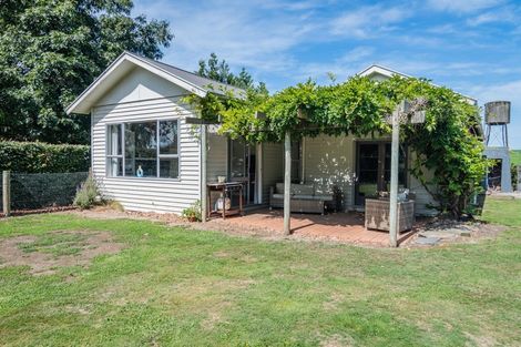 Photo of property in 381 Pareora River Road, Saint Andrews, Timaru, 7972