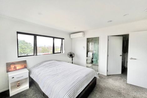 Photo of property in 63a Hillcrest Road, Papatoetoe, Auckland, 2025