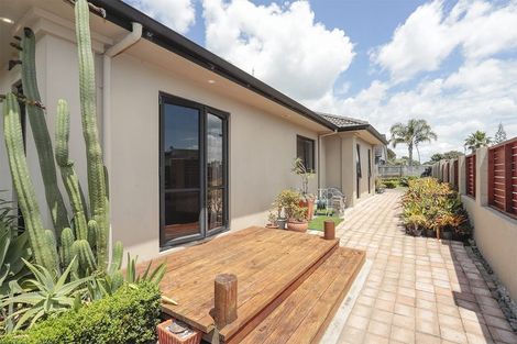 Photo of property in 5 Pompano Key, Papamoa Beach, Papamoa, 3118