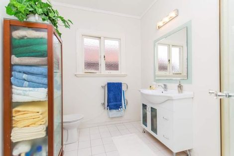 Photo of property in 1/67 Kitchener Road, Milford, Auckland, 0620