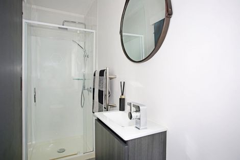 Photo of property in 21 View Road, Papakura, 2110