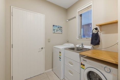 Photo of property in 15 Melville Crescent, Rolleston, 7614