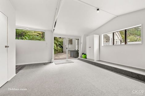Photo of property in 32 Forest Road, Pinehaven, Upper Hutt, 5019