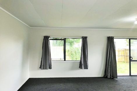 Photo of property in 1/5 Solveig Place, Randwick Park, Auckland, 2105