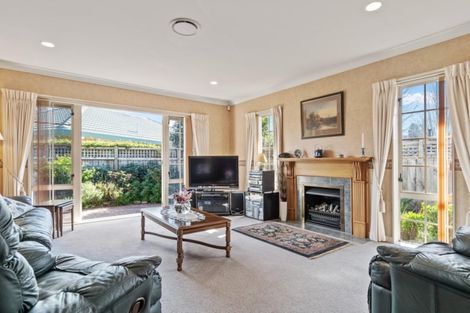 Photo of property in 5 Buckingham Place, Bethlehem, Tauranga, 3110