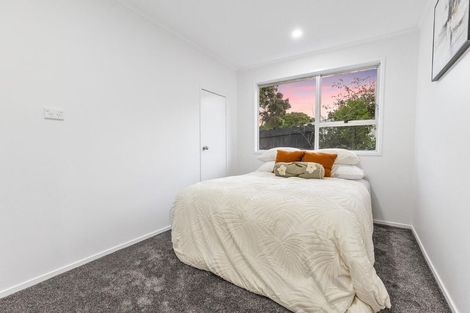 Photo of property in 40b Tiroroa Avenue, Te Atatu South, Auckland, 0610