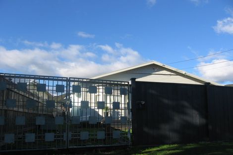 Photo of property in 5 Vincent Street, Waterloo, Lower Hutt, 5011