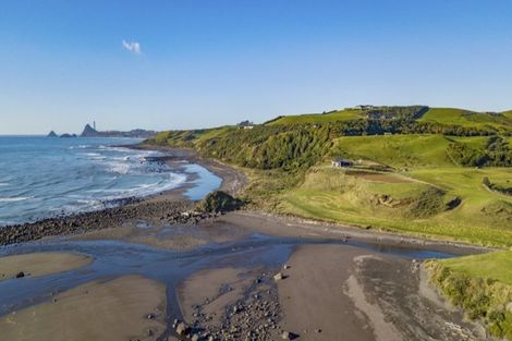 Photo of property in 2 Washer Road, Omata, New Plymouth, 4374