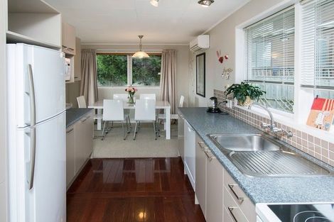 Photo of property in 27 John Gill Road, Shelly Park, Auckland, 2014