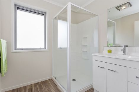 Photo of property in 56 Waratah Street, Avondale, Christchurch, 8061