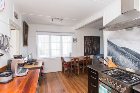 Photo of property in 79 Awapuni Road, Awapuni, Gisborne, 4010