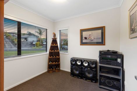 Photo of property in 4 Bryan Gallagher Place, Welcome Bay, Tauranga, 3175