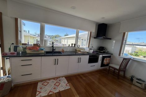 Photo of property in 22 Kauri Street, Miramar, Wellington, 6022