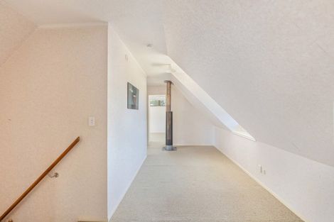 Photo of property in 529 South Road, Omata, New Plymouth, 4374