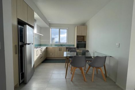 Photo of property in 7 Ceramic Lane, New Lynn, Auckland, 0600