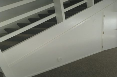 Photo of property in 4/1106 High Street, Taita, Lower Hutt, 5011