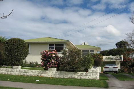 Photo of property in 46 Selwyn Crescent, College Estate, Whanganui, 4500