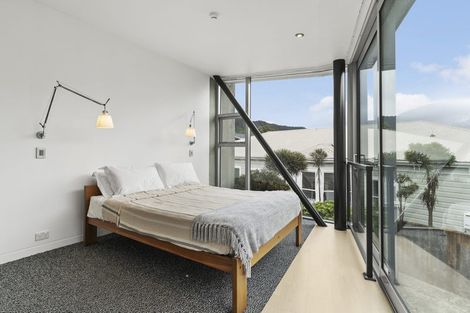 Photo of property in 3b Salmont Place, Kelburn, Wellington, 6012