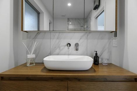 Photo of property in 1/45 Beachville Road, Redcliffs, Christchurch, 8081