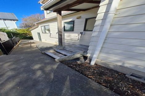 Photo of property in 1/73 Milton Road, Bluff Hill, Napier, 4110