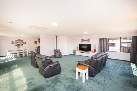 Photo of property in 9 Chrystal Street, Foxton Beach, Foxton, 4815