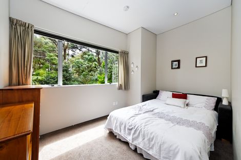 Photo of property in 21 Chamari Close, Titirangi, Auckland, 0604