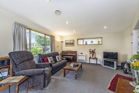 Photo of property in 68 Mauger Drive, Heathcote Valley, Christchurch, 8022