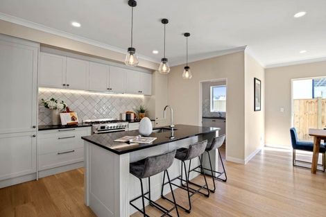 Photo of property in 4 Fender Place, Long Bay, Auckland, 0630