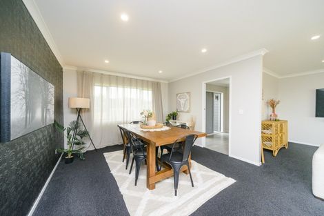 Photo of property in 15 Highland View Drive, Tokomaru, Palmerston North, 4474