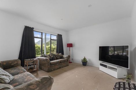 Photo of property in 8 Suffolk Street, Picton, 7220