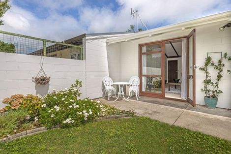 Photo of property in 2/63 Harris Street, Kaiti, Gisborne, 4010