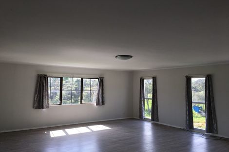 Photo of property in 695 State Highway 16, Kumeu, 0891