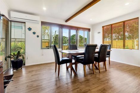 Photo of property in 1/37 Kiwi Esplanade, Mangere Bridge, Auckland, 2022