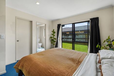 Photo of property in 2 Finchley Place, Hamilton East, Hamilton, 3216