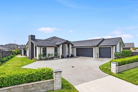 Photo of property in 230 Cumberland Drive, Flagstaff, Hamilton, 3210