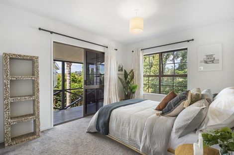 Photo of property in 8 Bellcroft Place, Belmont, Auckland, 0622