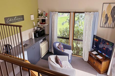 Photo of property in 23 Studholme Road, Wanaka, 9382