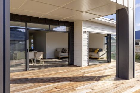 Photo of property in 41 Maunganamu Drive, Wharewaka, Taupo, 3330