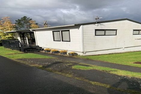 Photo of property in 1/232 Henderson Valley Road, Henderson, Auckland, 0612