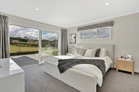 Photo of property in 7 Lochinvar Lane, Acacia Bay, Taupo, 3385