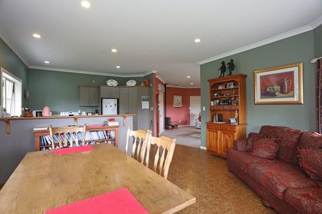 Photo of property in 67 Sandon Road, Feilding, 4702