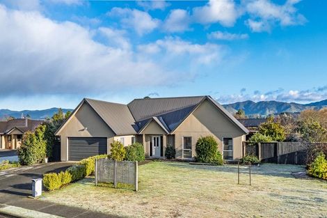 Photo of property in 23 Carrington Drive, Carterton, 5713