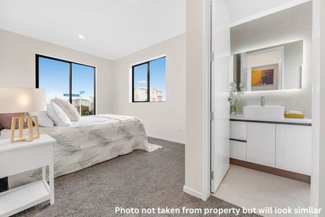 Photo of property in 3 Sagitta Drive, Flat Bush, Auckland, 2019