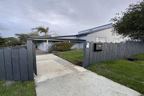 Photo of property in 1/3 Miraka Place, Birkenhead, Auckland, 0626