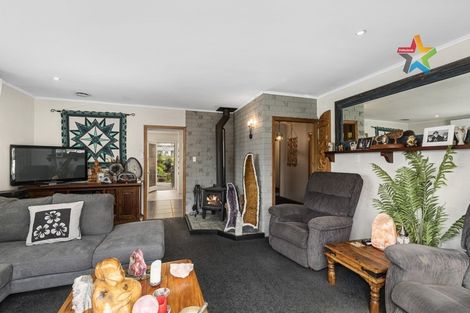 Photo of property in 19 Gardiner Grove, Wainuiomata, Lower Hutt, 5014