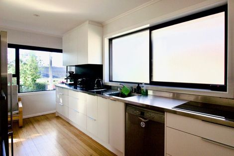 Photo of property in 1/18 Sydney Street, Hauraki, Auckland, 0622