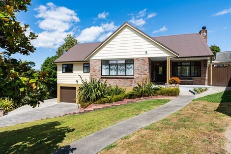 Photo of property in 11 Holyoake Place, Chatswood, Auckland, 0626