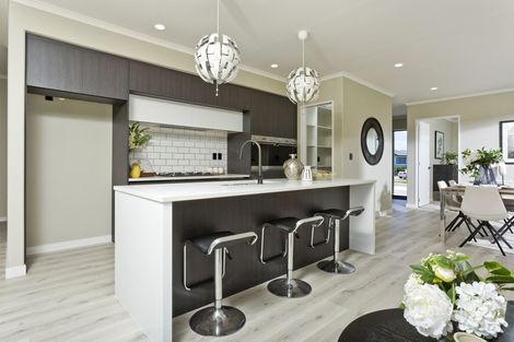 Photo of property in 41 Vinistra Road, Kumeu, 0810