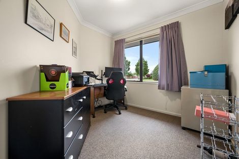 Photo of property in 16 Becmead Drive, Harewood, Christchurch, 8051